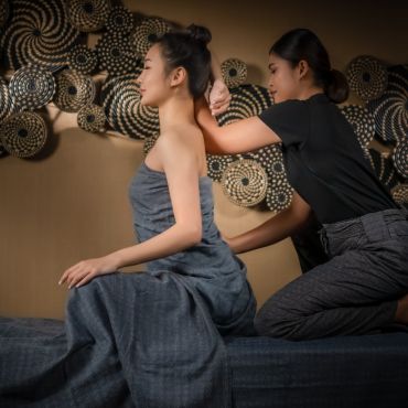 SWEDISH MASSAGE 60MINS/THANN AROMA MASSAGE 60 MINS  X2 (CTF Only)